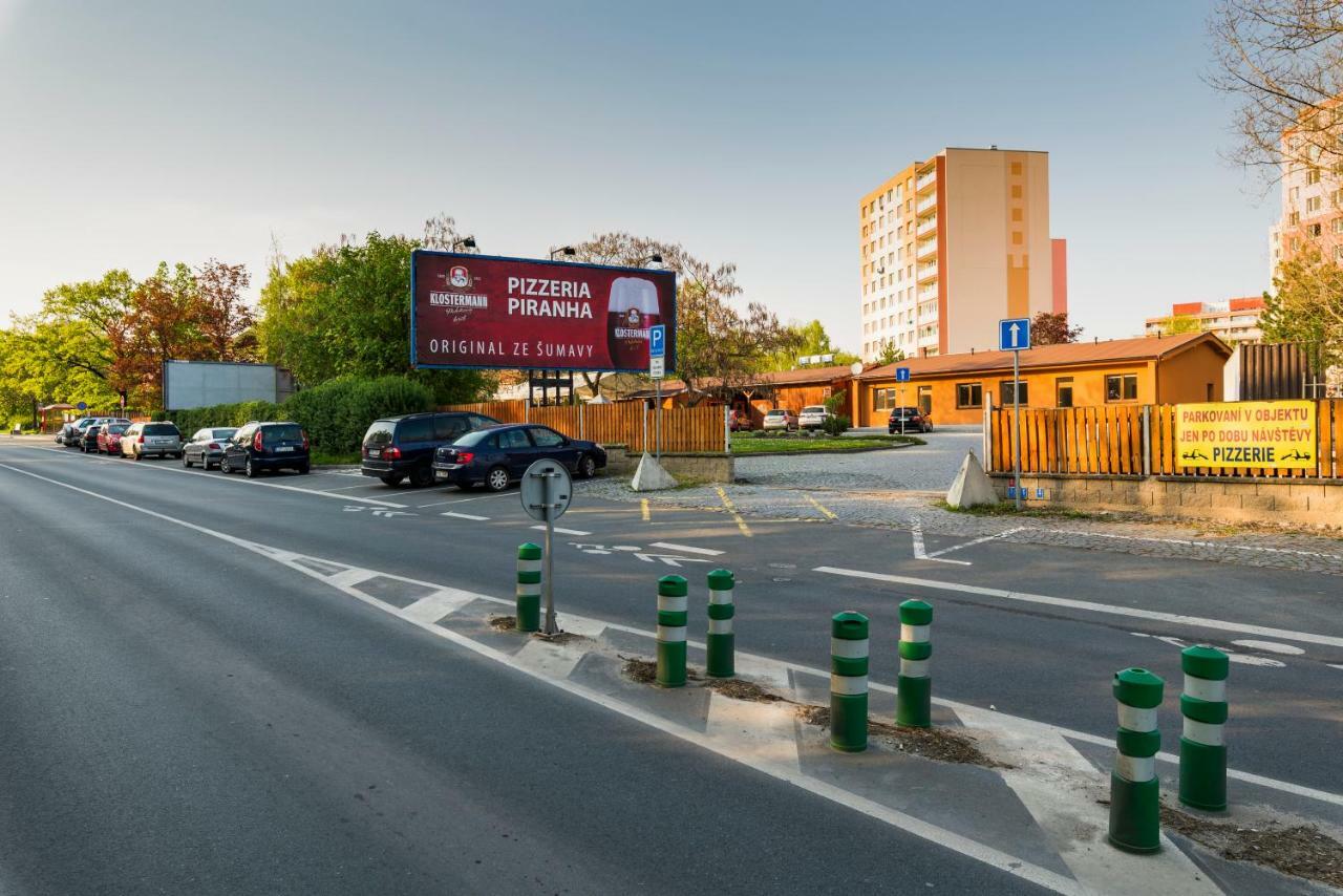 Penzion Piranha Mělník Buitenkant foto