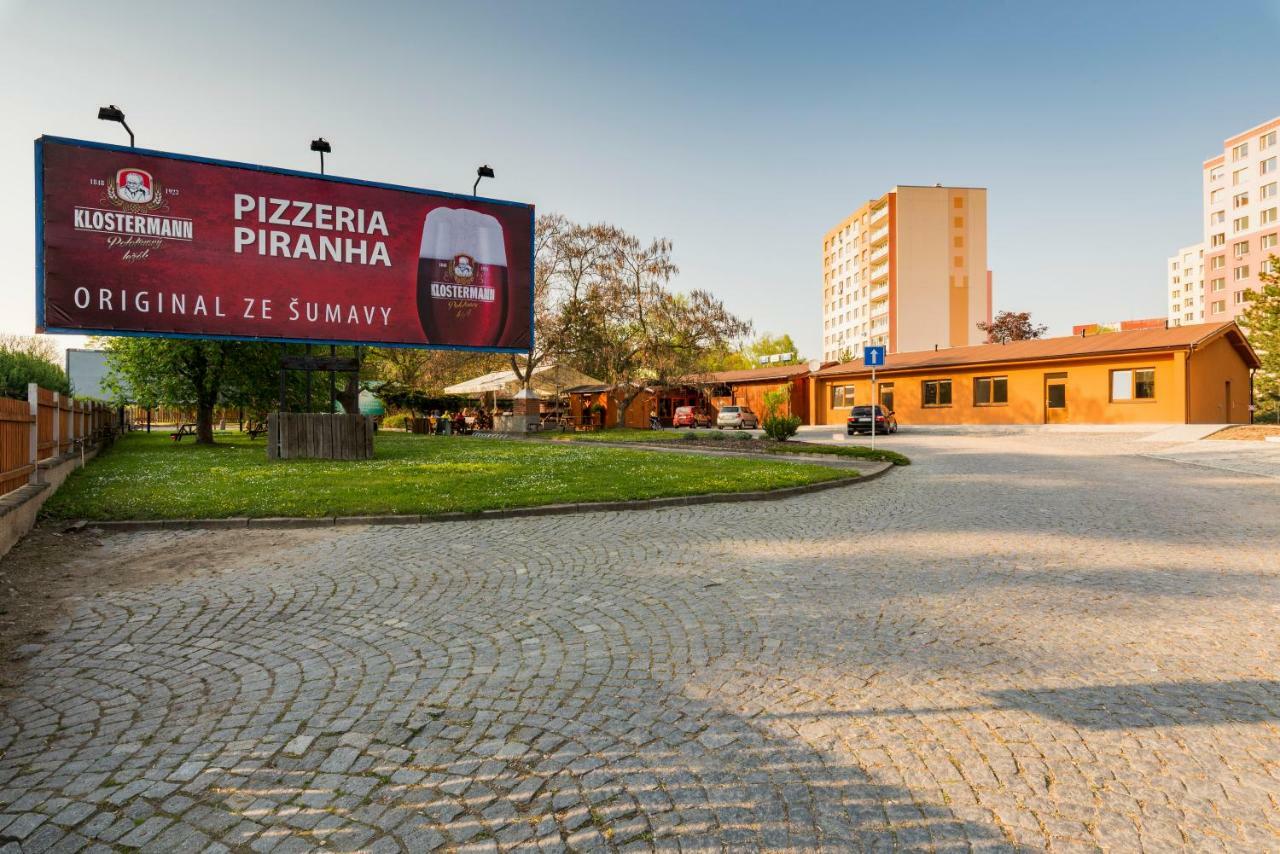 Penzion Piranha Mělník Buitenkant foto